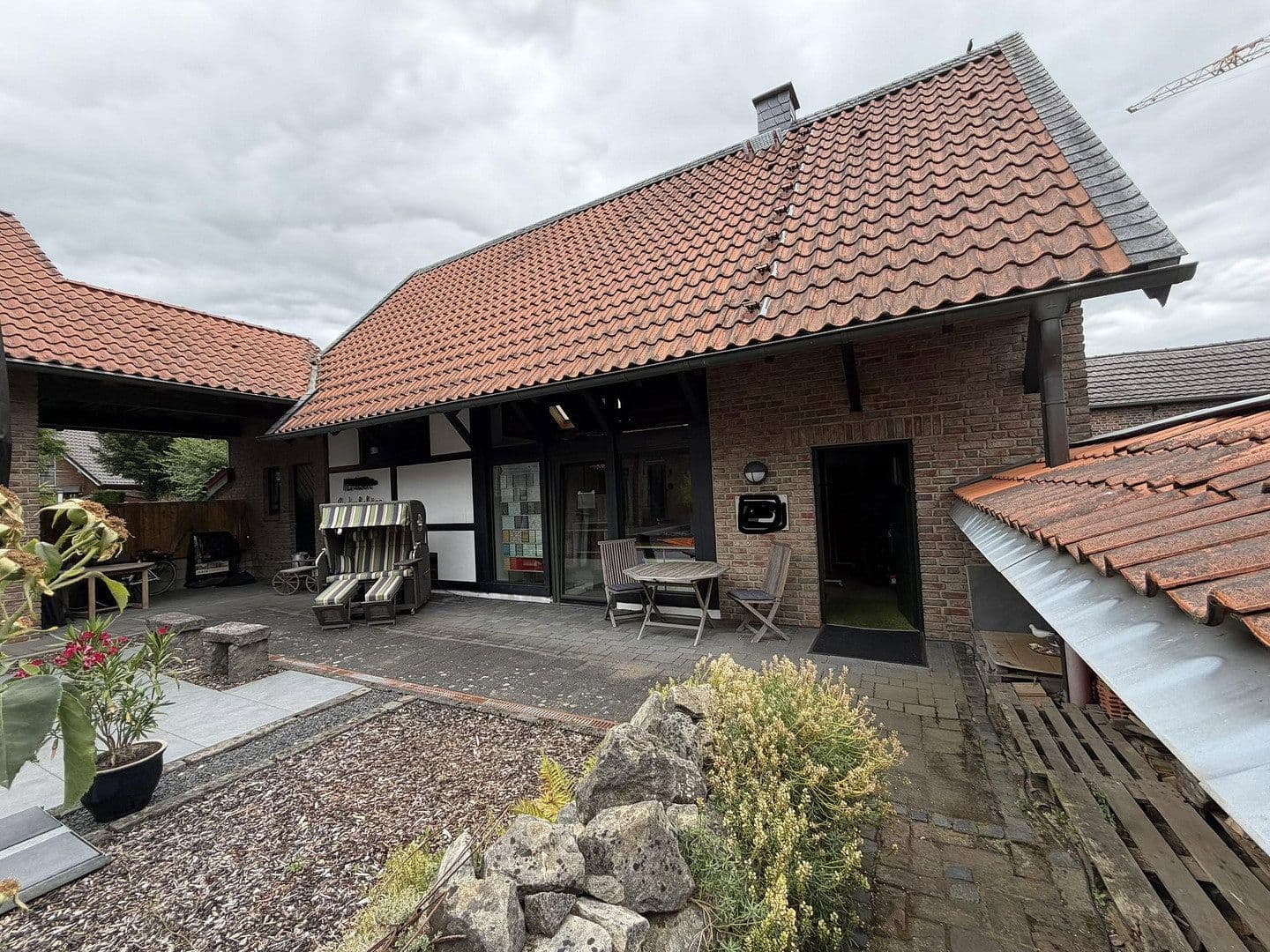 Prodej domu 345 m², pozemek 1.826 m², Mönchengladbach, Severní Porýní-Vestfálsko Prodej domu 345 m², pozemek 1.826 m², Mönchengladbach, Severní Porýní-Vestfálsko