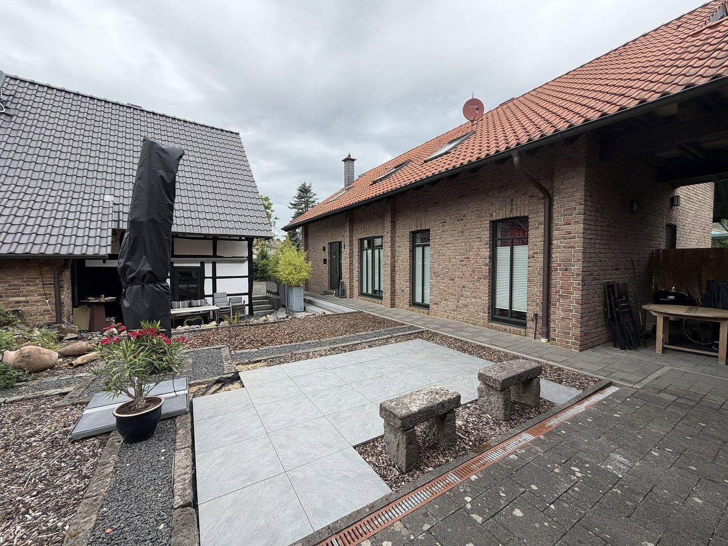 Prodej domu 345 m², pozemek 1.826 m², Mönchengladbach, Severní Porýní-Vestfálsko Prodej domu 345 m², pozemek 1.826 m², Mönchengladbach, Severní Porýní-Vestfálsko