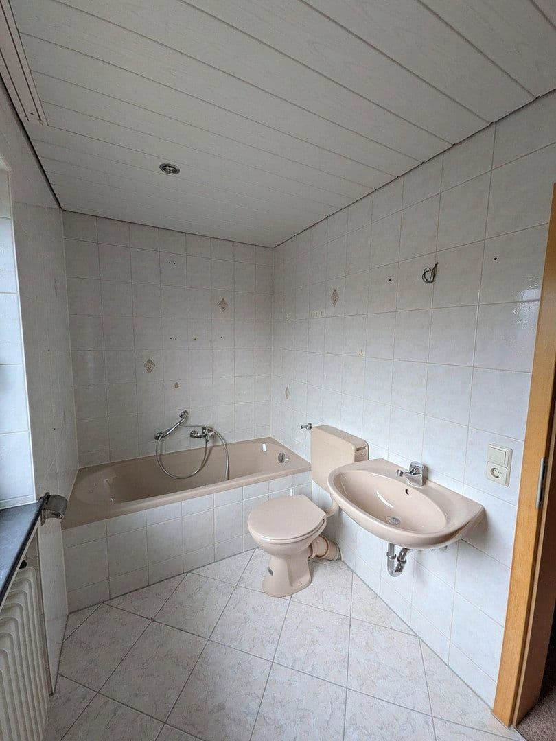 Prodej domu 88 m², pozemek 187 m², Schlesische Straße 38, Aalen, Bádensko-Württembersko Prodej domu 88 m², pozemek 187 m², Schlesische Straße 38, Aalen, Bádensko-Württembersko