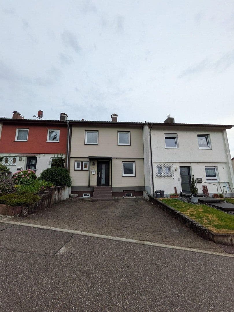 Prodej domu 88 m², pozemek 187 m², Schlesische Straße 38, Aalen, Bádensko-Württembersko Prodej domu 88 m², pozemek 187 m², Schlesische Straße 38, Aalen, Bádensko-Württembersko