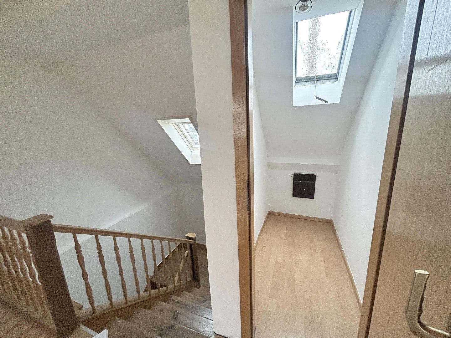 Pronájem bytu 5+1 85 m², Güterbahnhofstr. 23, Kornwestheim, Bádensko-Württembersko Pronájem bytu 5+1 85 m², Güterbahnhofstr. 23, Kornwestheim, Bádensko-Württembersko