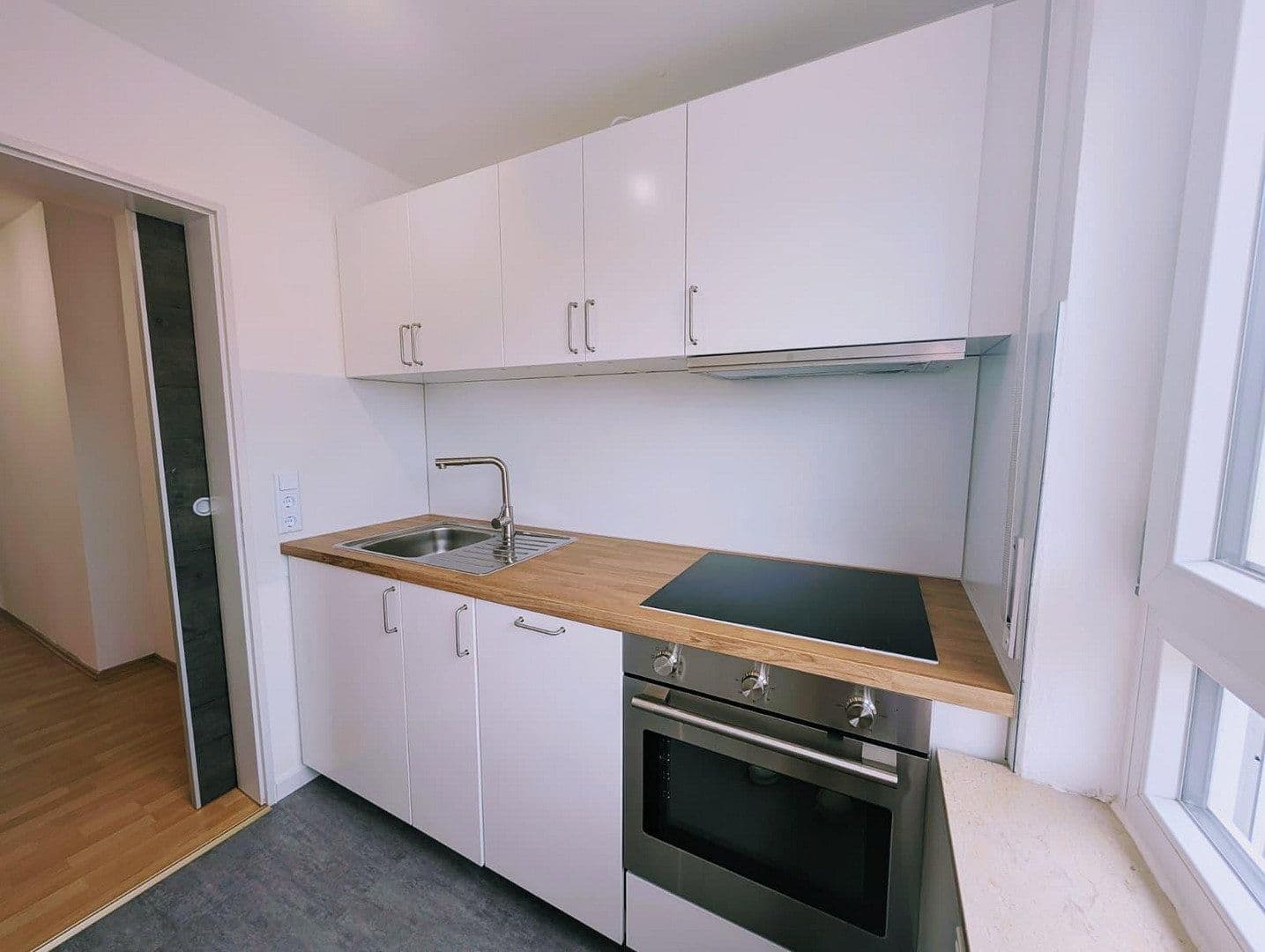 Pronájem bytu 2+1 54 m², Friedrich-Münch-Straße 45, Mühlacker, Bádensko-Württembersko Pronájem bytu 2+1 54 m², Friedrich-Münch-Straße 45, Mühlacker, Bádensko-Württembersko
