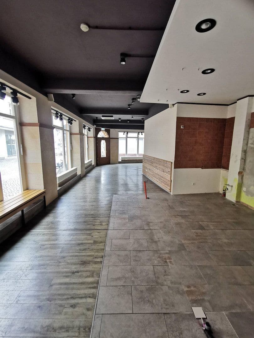 Pronájem kanceláře 130 m², Bahnhofstraße 5, Senftenberg - Zły Komorow, Braniborsko Pronájem kanceláře 130 m², Bahnhofstraße 5, Senftenberg - Zły Komorow, Braniborsko