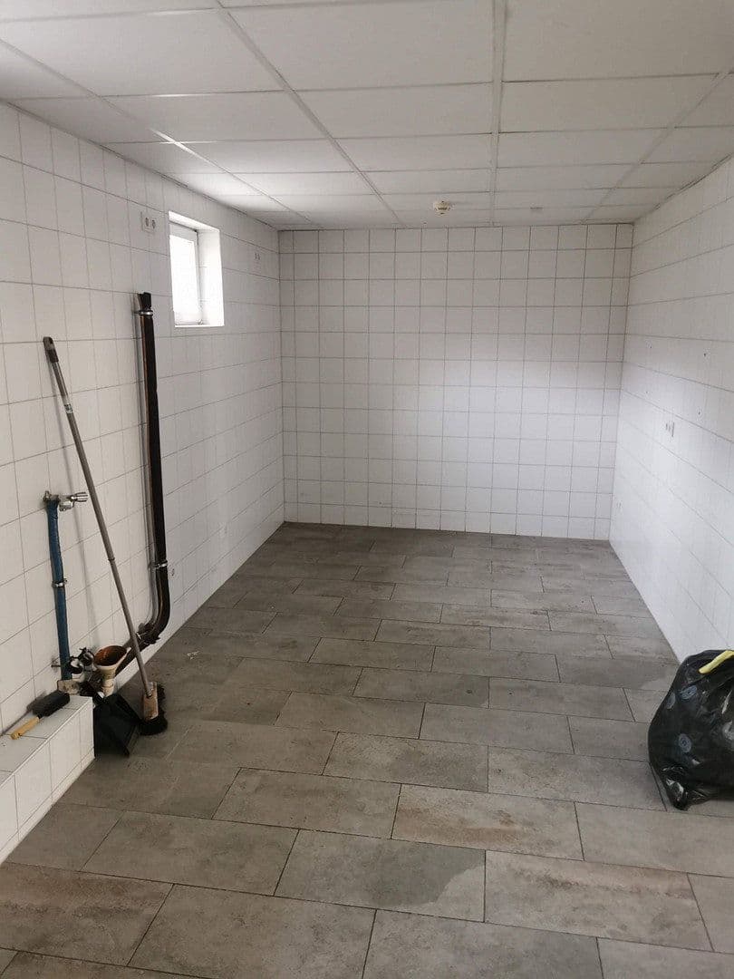 Pronájem kanceláře 130 m², Bahnhofstraße 5, Senftenberg - Zły Komorow, Braniborsko Pronájem kanceláře 130 m², Bahnhofstraße 5, Senftenberg - Zły Komorow, Braniborsko