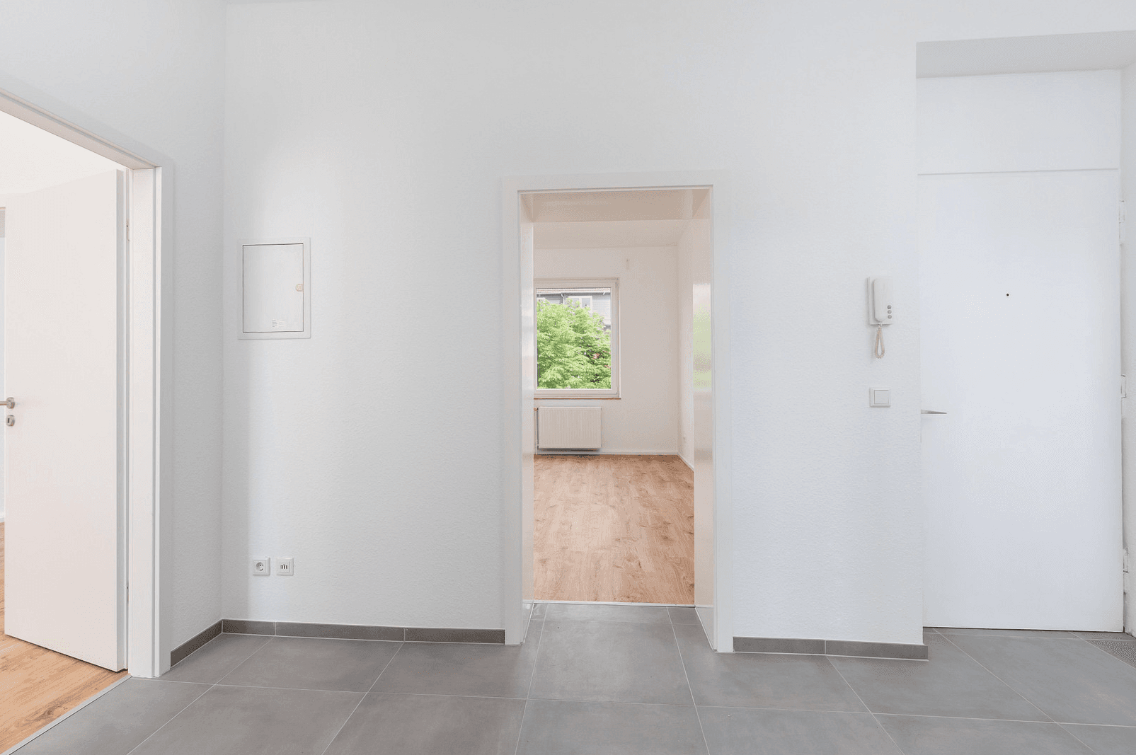 Prodej bytu 3+1 76 m², Düsseldorf, Severní Porýní-Vestfálsko Prodej bytu 3+1 76 m², Düsseldorf, Severní Porýní-Vestfálsko