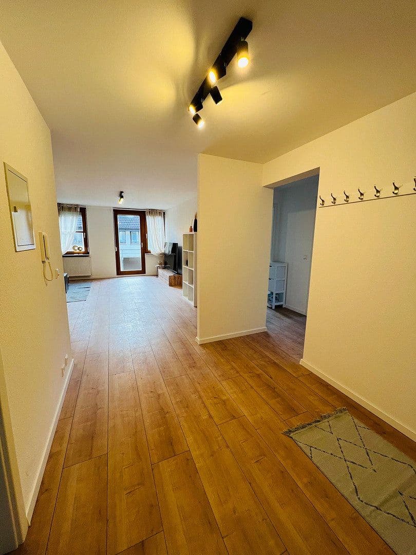 Pronájem bytu 3+kk 79 m², Zeppelinstr. 8, Uhingen, Bádensko-Württembersko Pronájem bytu 3+kk 79 m², Zeppelinstr. 8, Uhingen, Bádensko-Württembersko