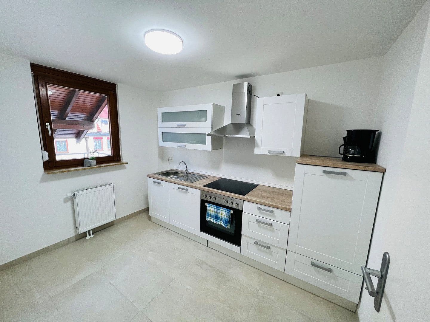 Pronájem bytu 3+kk 79 m², Zeppelinstr. 8, Uhingen, Bádensko-Württembersko Pronájem bytu 3+kk 79 m², Zeppelinstr. 8, Uhingen, Bádensko-Württembersko