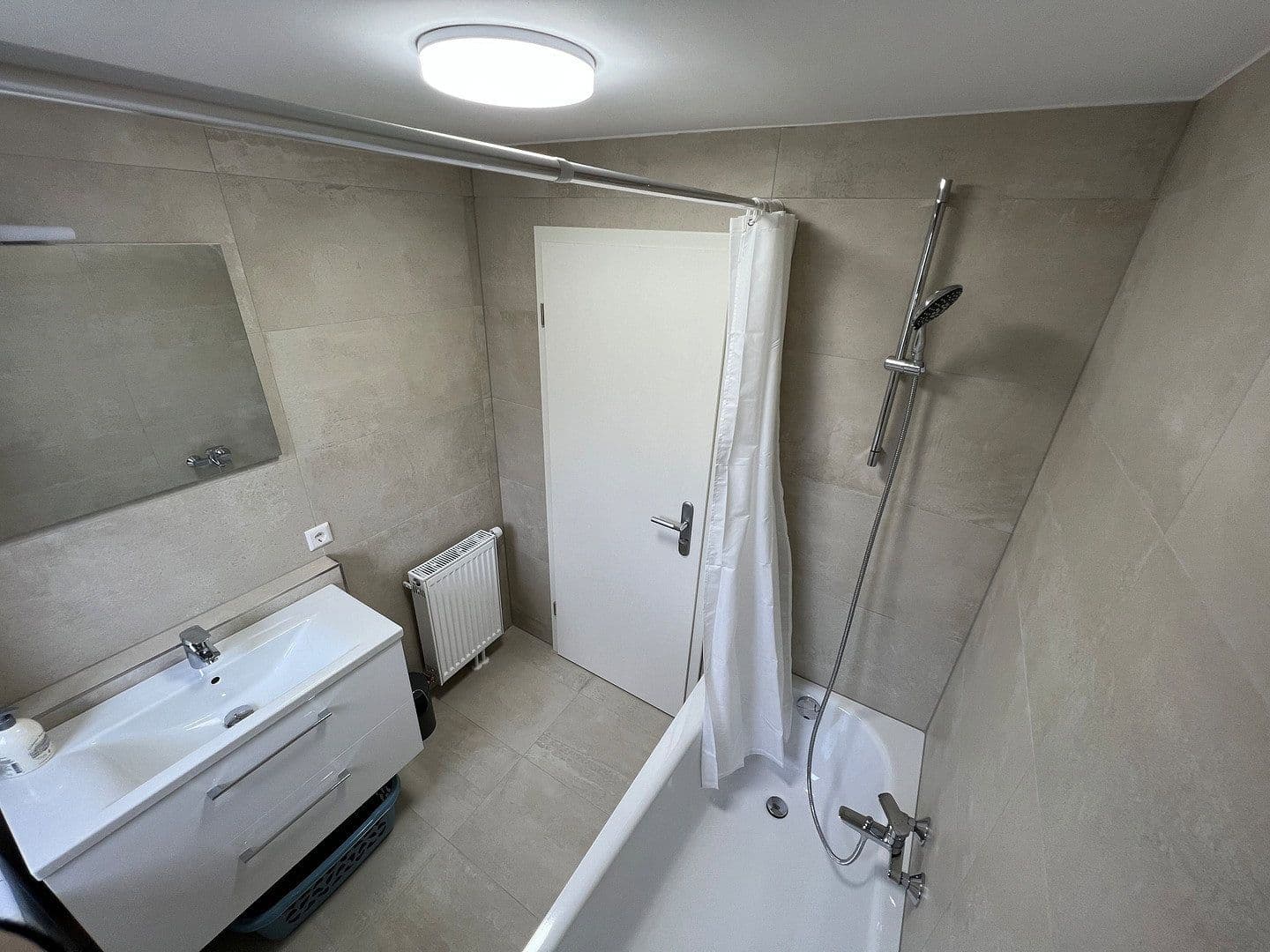Pronájem bytu 3+kk 79 m², Zeppelinstr. 8, Uhingen, Bádensko-Württembersko Pronájem bytu 3+kk 79 m², Zeppelinstr. 8, Uhingen, Bádensko-Württembersko