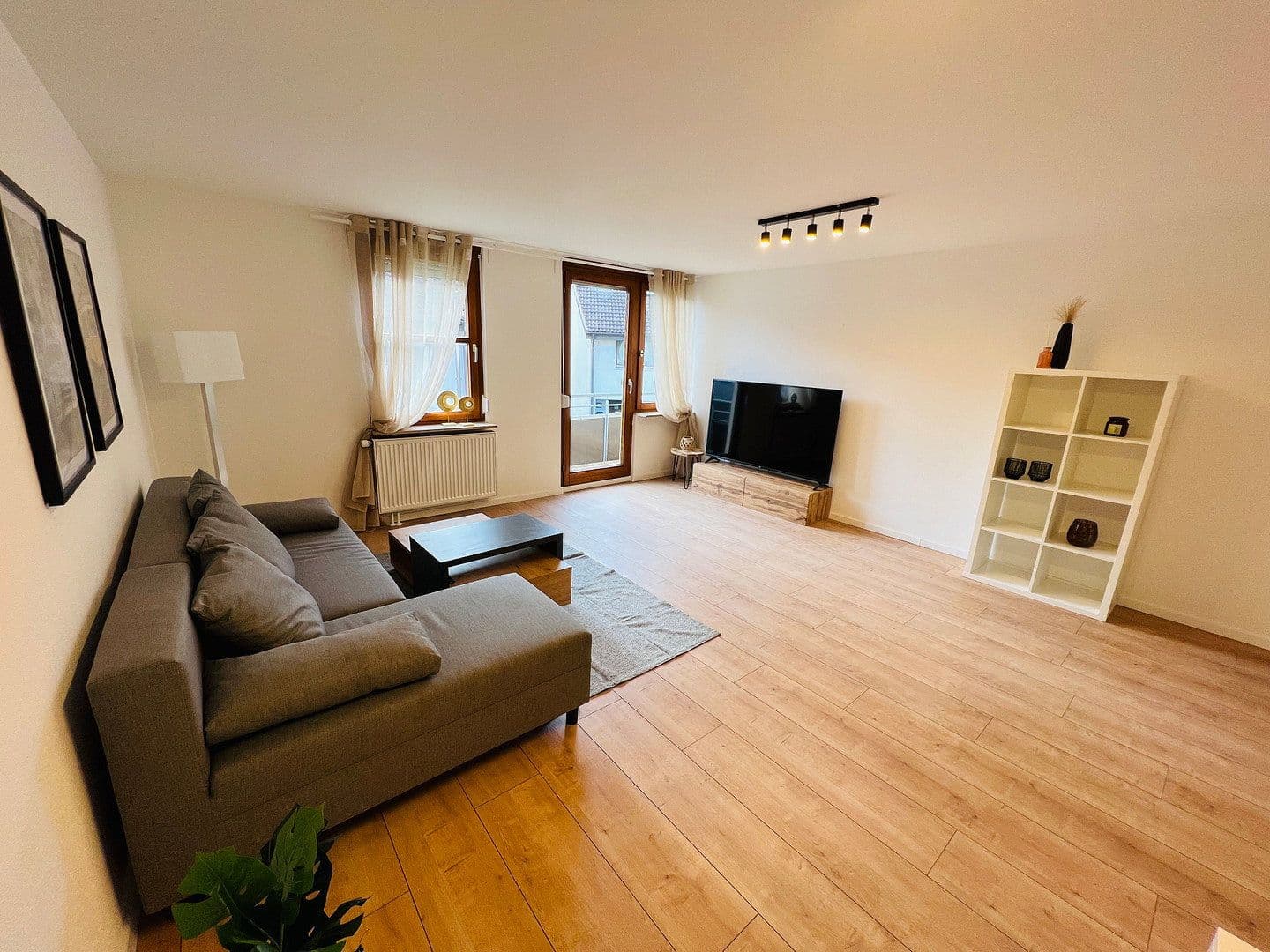 Pronájem bytu 3+kk 79 m², Zeppelinstr. 8, Uhingen, Bádensko-Württembersko Pronájem bytu 3+kk 79 m², Zeppelinstr. 8, Uhingen, Bádensko-Württembersko