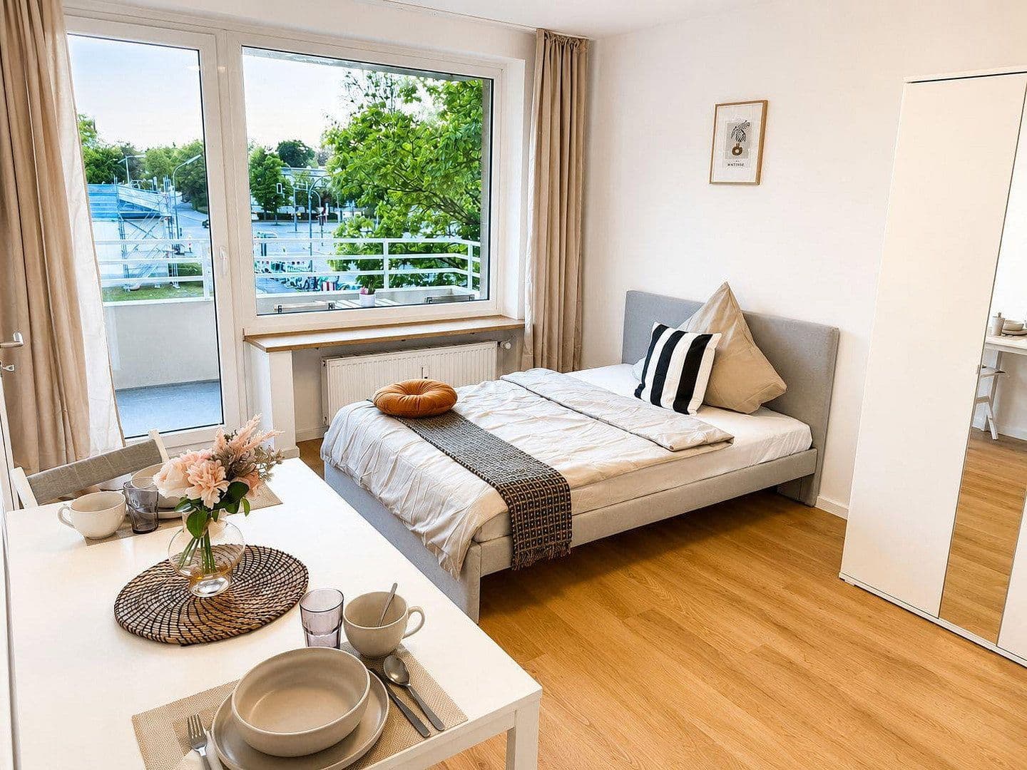 Pronájem bytu 1+1 34 m², Königswieser Straße 1, München, Bavorsko Pronájem bytu 1+1 34 m², Königswieser Straße 1, München, Bavorsko