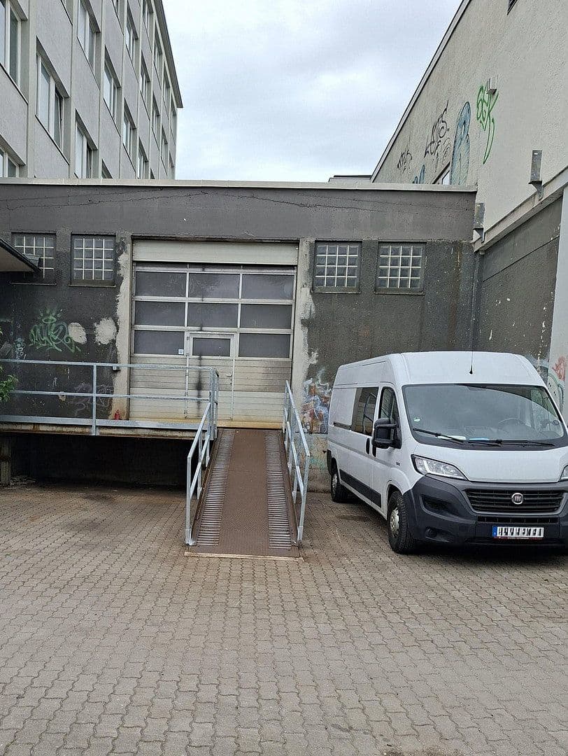 Pronájem nebytového prostoru 182 m², Hansastr. 31, München, Bavorsko Pronájem nebytového prostoru 182 m², Hansastr. 31, München, Bavorsko