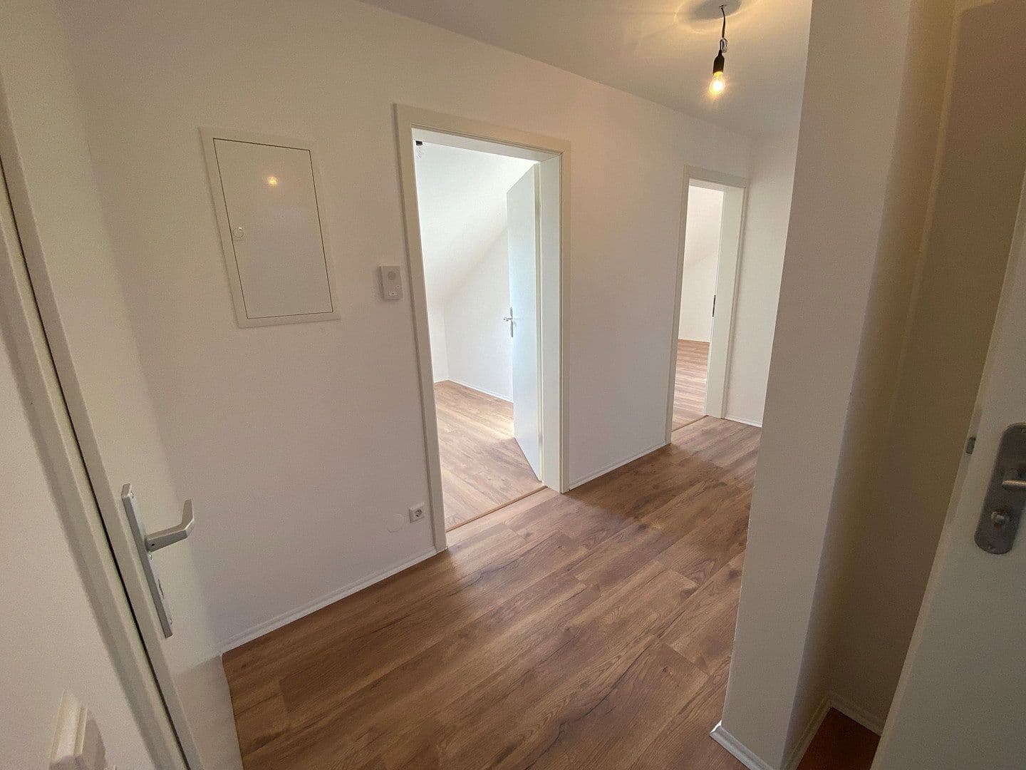 Pronájem bytu 3+1 58 m², Teckstr. 2, Göppingen, Bádensko-Württembersko Pronájem bytu 3+1 58 m², Teckstr. 2, Göppingen, Bádensko-Württembersko