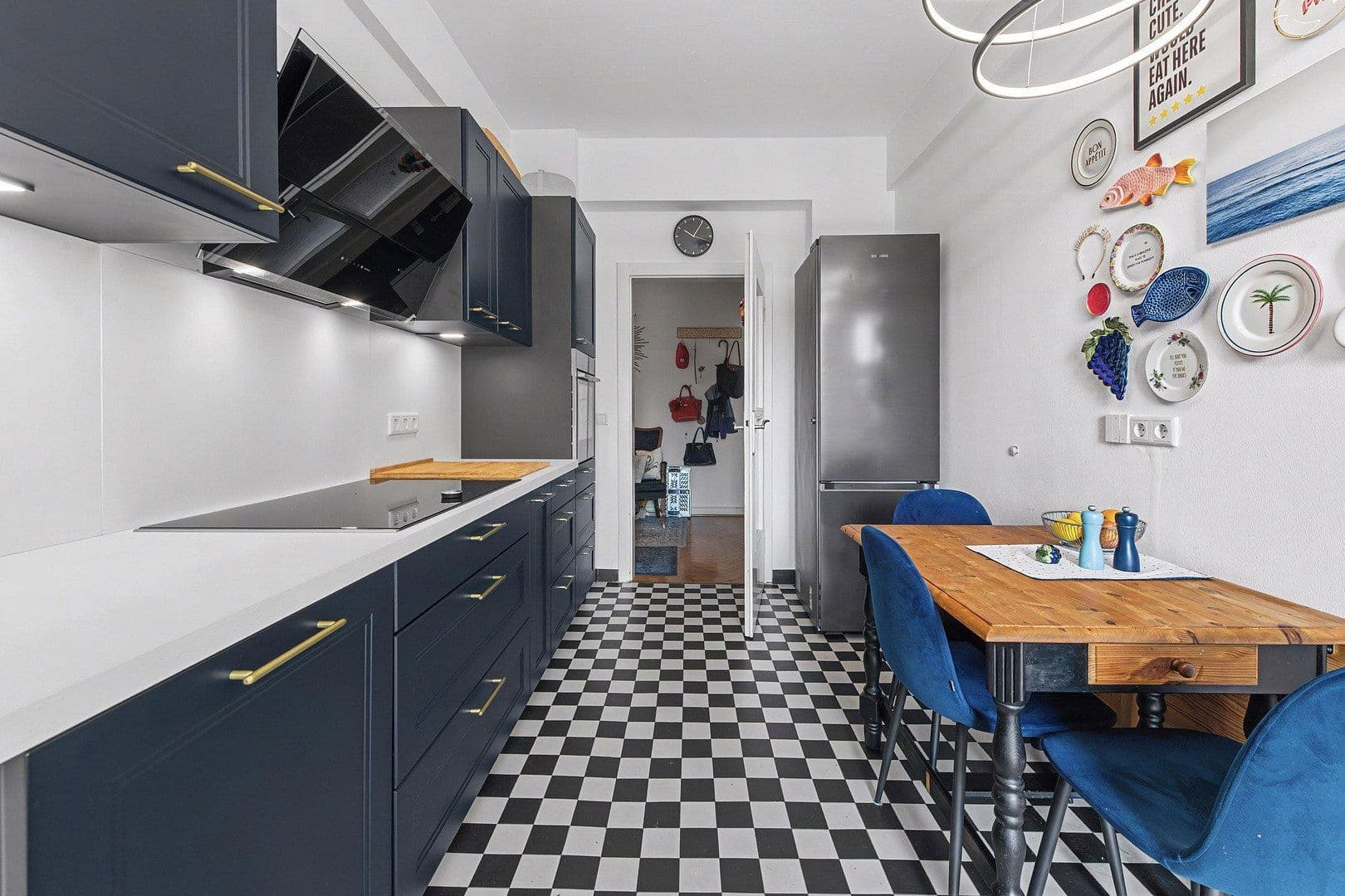Pronájem bytu 2+1 100 m², Fischerstr. 45, Düsseldorf, Severní Porýní-Vestfálsko Pronájem bytu 2+1 100 m², Fischerstr. 45, Düsseldorf, Severní Porýní-Vestfálsko