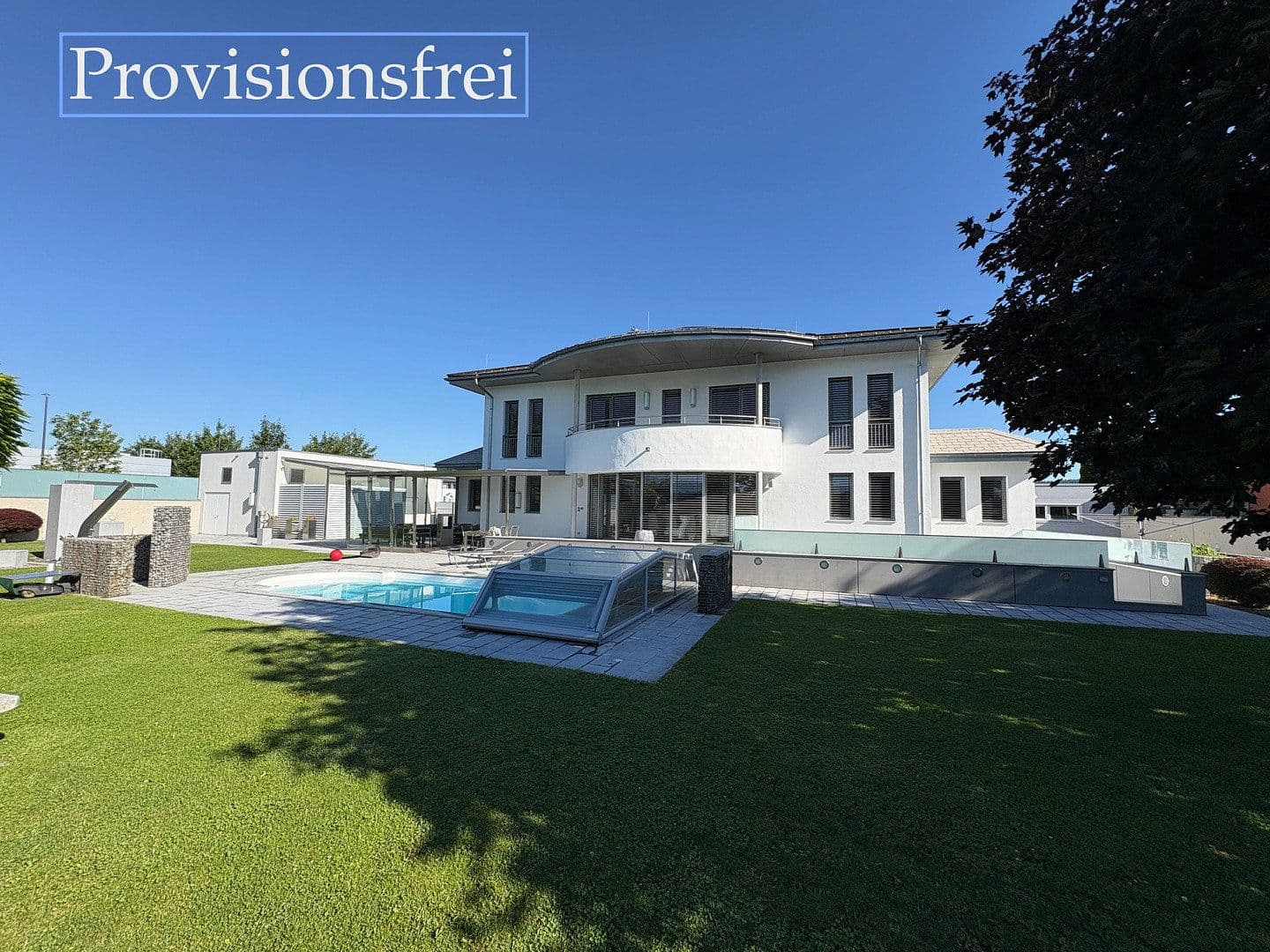 Prodej domu 572 m², pozemek 1.923 m², Rosenweg 8, Vöcklabruck, Horní Rakousko Prodej domu 572 m², pozemek 1.923 m², Rosenweg 8, Vöcklabruck, Horní Rakousko