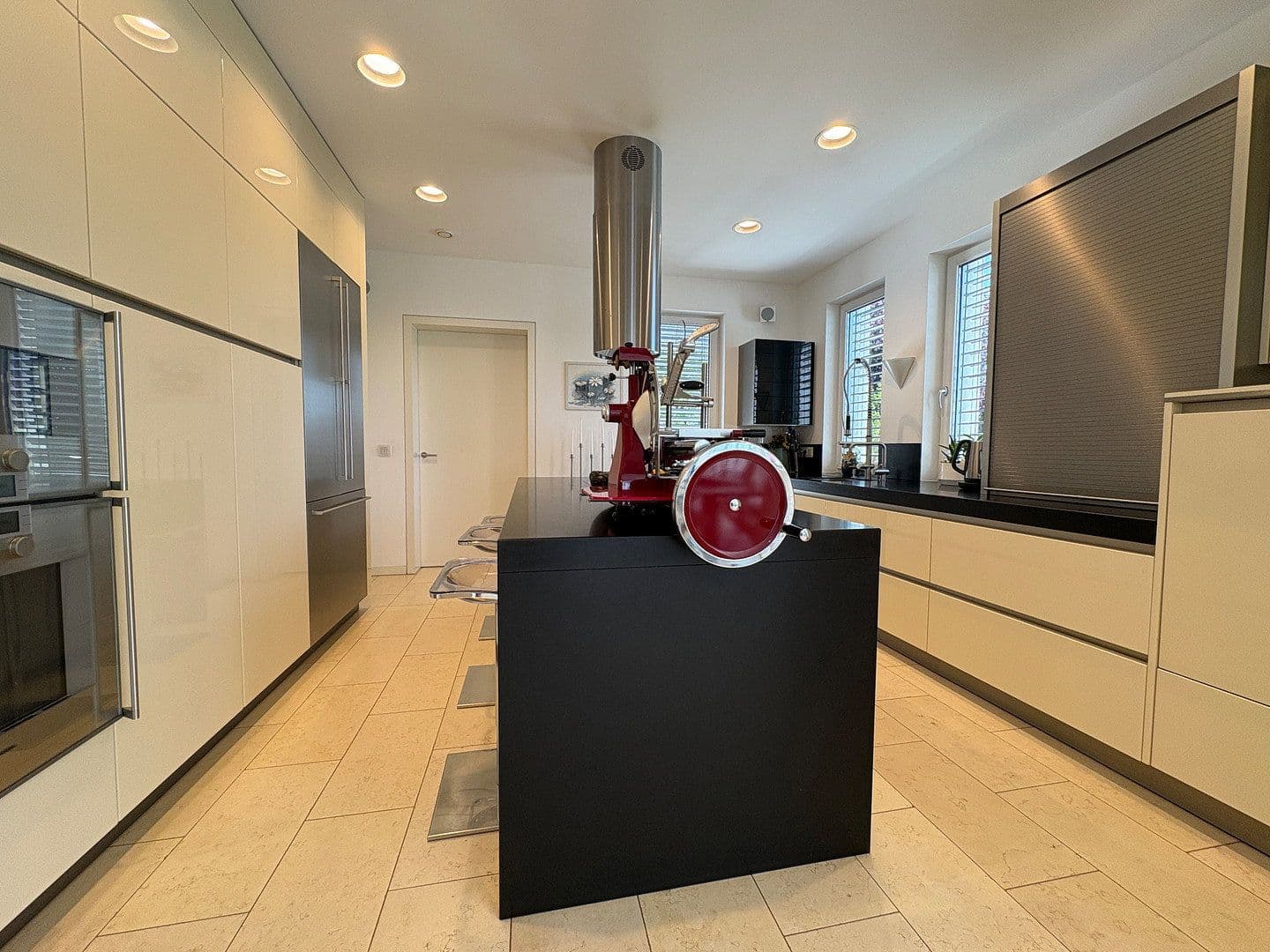 Prodej domu 572 m², pozemek 1.923 m², Rosenweg 8, Vöcklabruck, Horní Rakousko Prodej domu 572 m², pozemek 1.923 m², Rosenweg 8, Vöcklabruck, Horní Rakousko