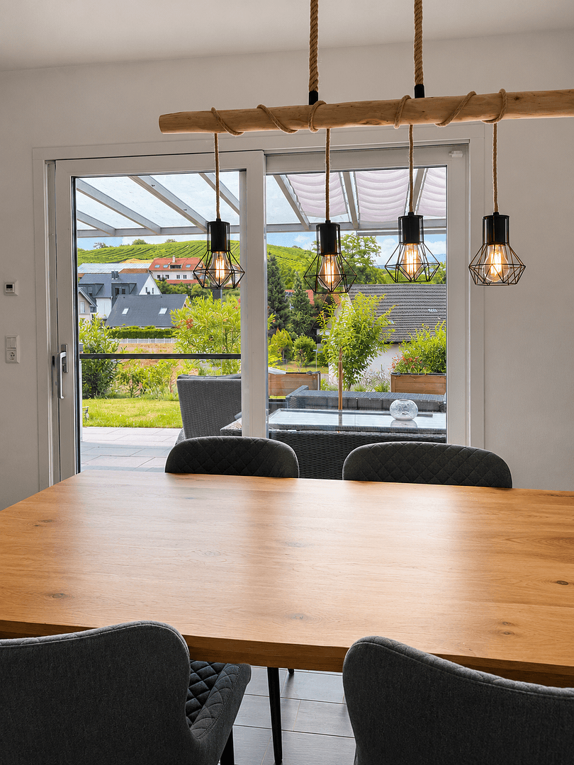 Prodej domu 106 m², pozemek 585 m², Haldengässle 3, Schliengen, Bádensko-Württembersko Prodej domu 106 m², pozemek 585 m², Haldengässle 3, Schliengen, Bádensko-Württembersko