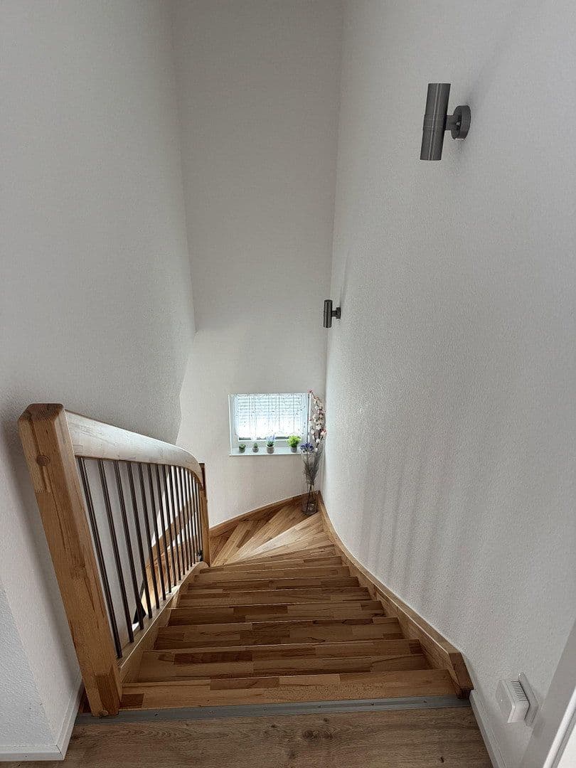 Prodej domu 106 m², pozemek 585 m², Haldengässle 3, Schliengen, Bádensko-Württembersko Prodej domu 106 m², pozemek 585 m², Haldengässle 3, Schliengen, Bádensko-Württembersko
