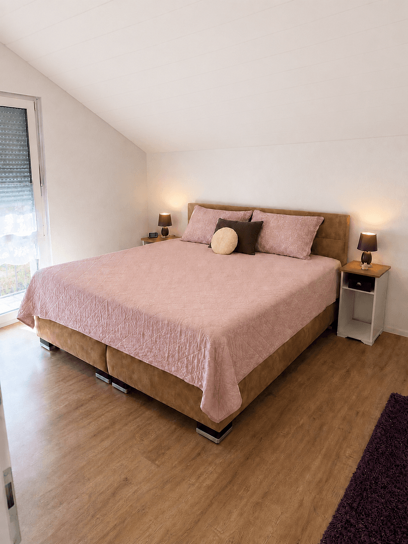 Prodej domu 106 m², pozemek 585 m², Haldengässle 3, Schliengen, Bádensko-Württembersko Prodej domu 106 m², pozemek 585 m², Haldengässle 3, Schliengen, Bádensko-Württembersko