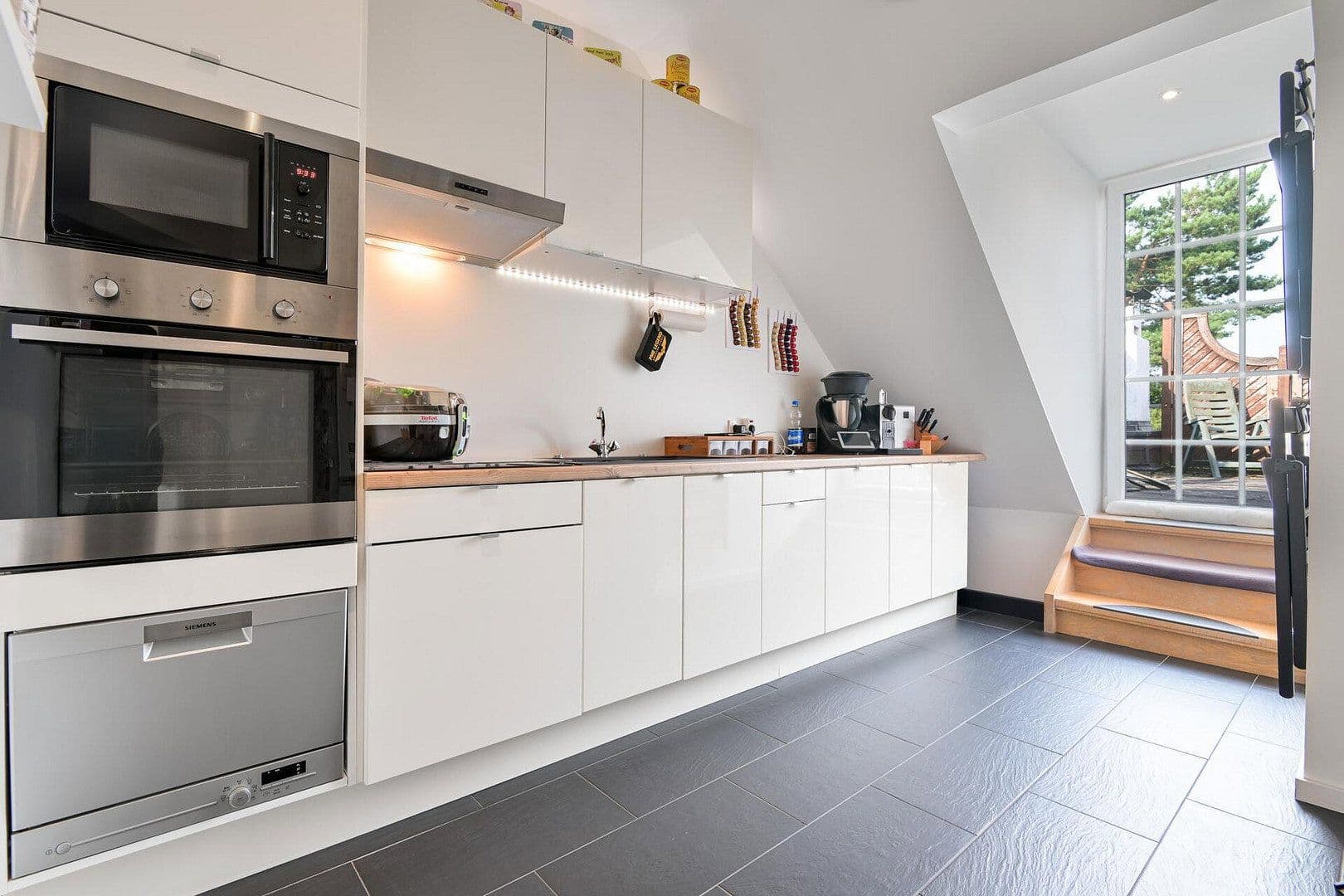 Pronájem bytu 3+kk 85 m², Robert-Koch-Str. 45, Oberhausen, Severní Porýní-Vestfálsko Pronájem bytu 3+kk 85 m², Robert-Koch-Str. 45, Oberhausen, Severní Porýní-Vestfálsko