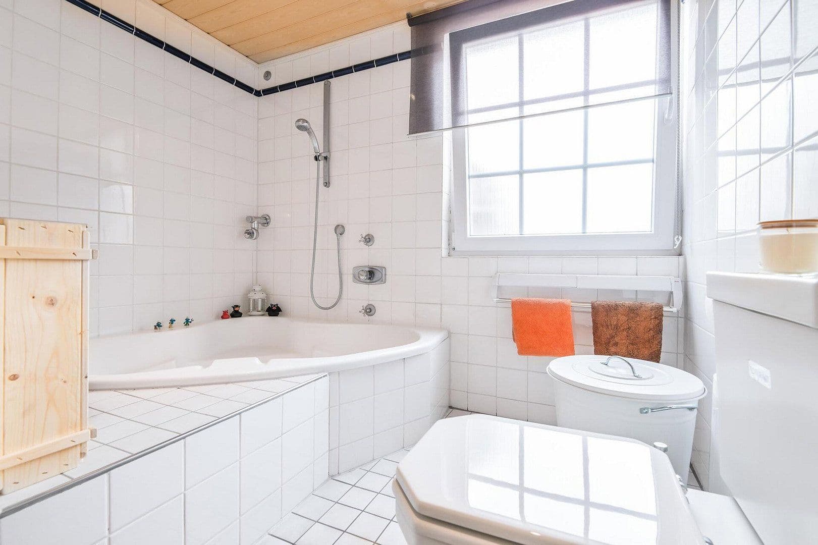 Pronájem bytu 3+kk 85 m², Robert-Koch-Str. 45, Oberhausen, Severní Porýní-Vestfálsko Pronájem bytu 3+kk 85 m², Robert-Koch-Str. 45, Oberhausen, Severní Porýní-Vestfálsko