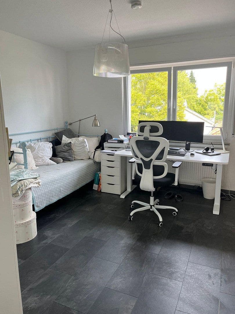 Pronájem domu 123 m², pozemek 96 m², Heusenstamm, Hessen Pronájem domu 123 m², pozemek 96 m², Heusenstamm, Hessen