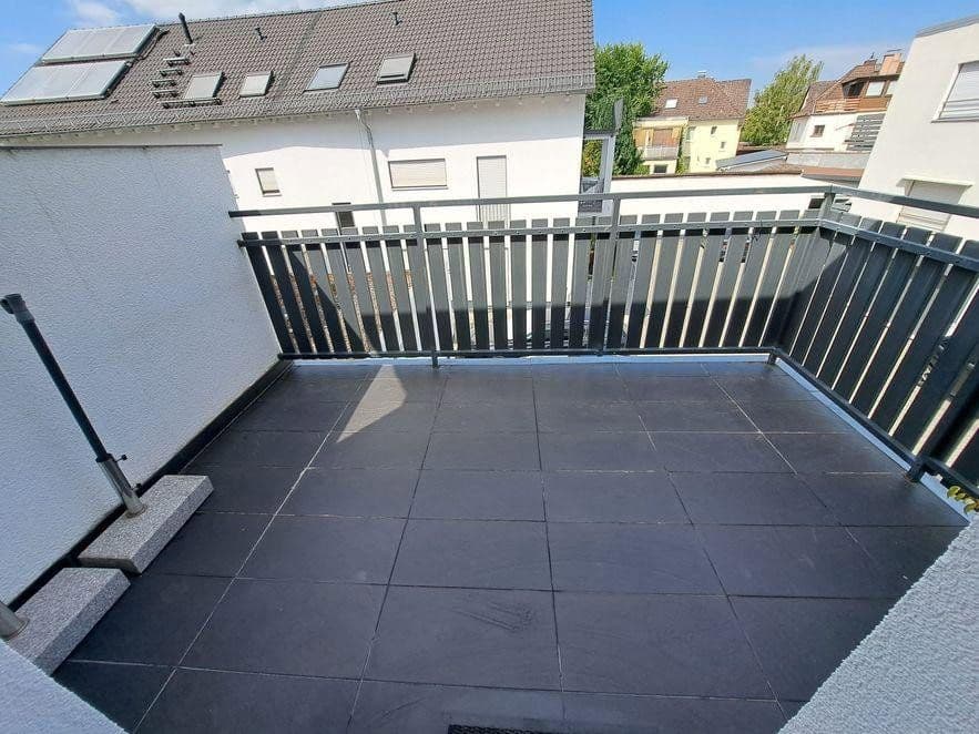 Pronájem domu 123 m², pozemek 96 m², Heusenstamm, Hessen Pronájem domu 123 m², pozemek 96 m², Heusenstamm, Hessen