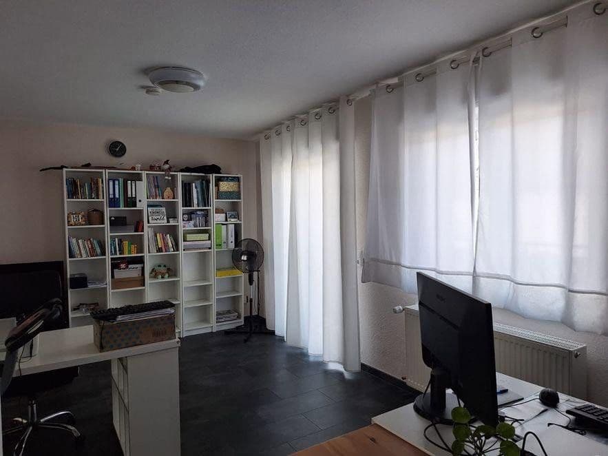 Pronájem domu 123 m², pozemek 96 m², Heusenstamm, Hessen Pronájem domu 123 m², pozemek 96 m², Heusenstamm, Hessen