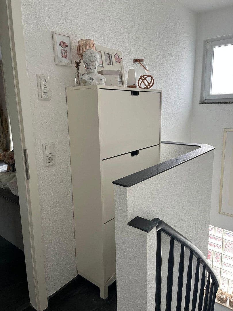 Pronájem domu 123 m², pozemek 96 m², Heusenstamm, Hessen Pronájem domu 123 m², pozemek 96 m², Heusenstamm, Hessen
