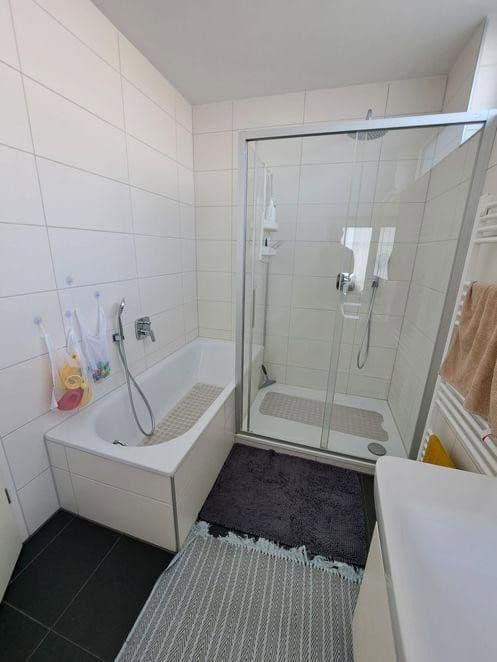 Pronájem domu 123 m², pozemek 96 m², Heusenstamm, Hessen Pronájem domu 123 m², pozemek 96 m², Heusenstamm, Hessen