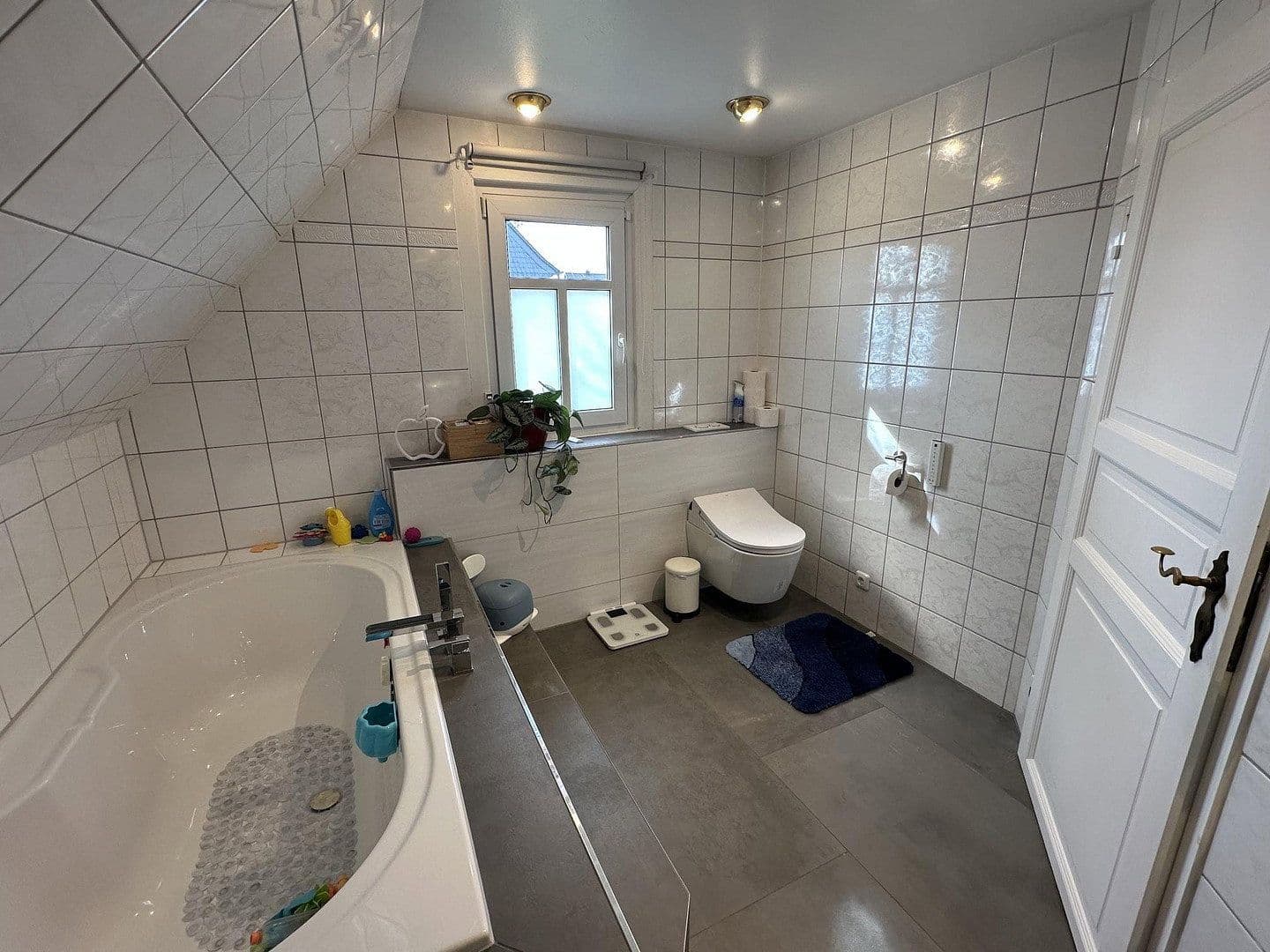 Prodej domu 228 m², pozemek 1.426 m², Argenthal, Porýní-Falc Prodej domu 228 m², pozemek 1.426 m², Argenthal, Porýní-Falc
