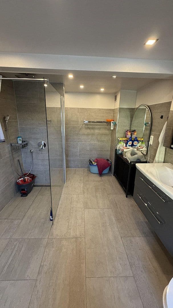 Prodej domu 228 m², pozemek 1.426 m², Argenthal, Porýní-Falc Prodej domu 228 m², pozemek 1.426 m², Argenthal, Porýní-Falc