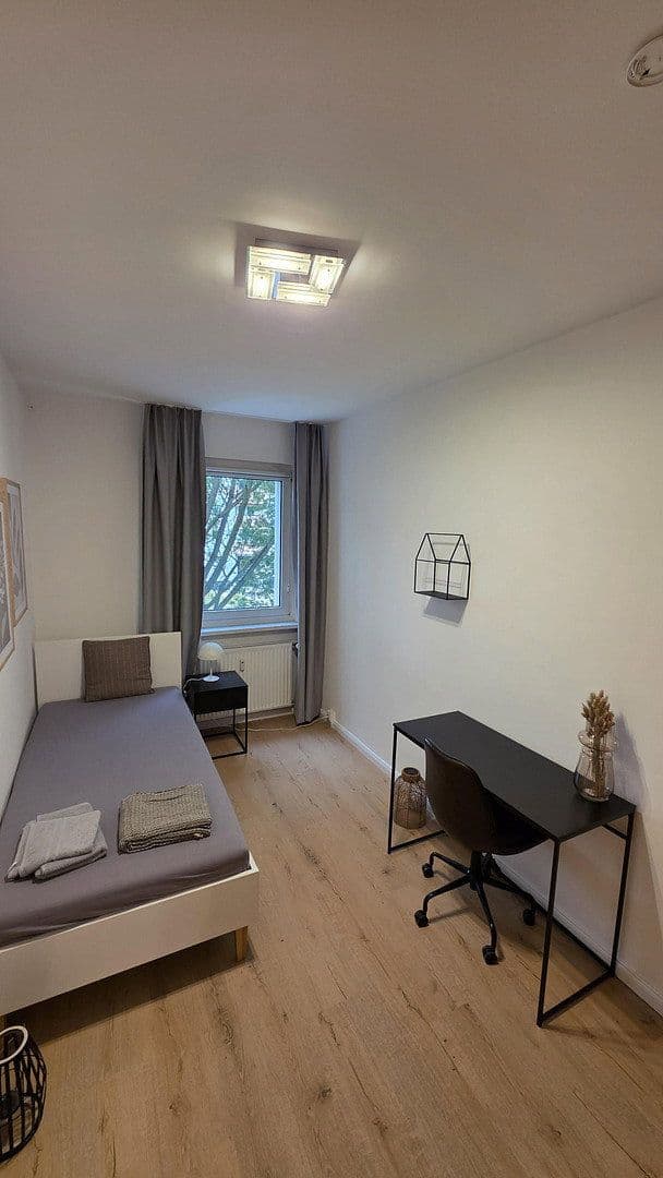 Pronájem bytu 95 m², Pablo-Picasso-Straße 25, Berlin, Berlín Pronájem bytu 95 m², Pablo-Picasso-Straße 25, Berlin, Berlín