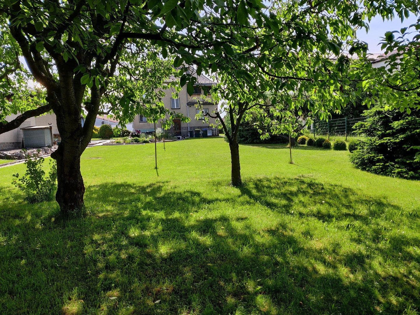 Prodej domu 154 m², pozemek 2.460 m², Chemnitzerstraße 103, Penig, Sasko Prodej domu 154 m², pozemek 2.460 m², Chemnitzerstraße 103, Penig, Sasko