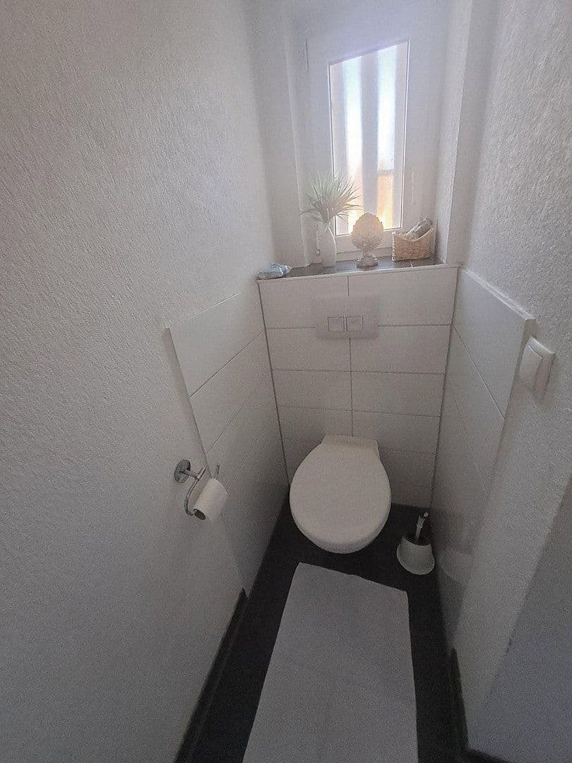 Prodej domu 108 m², pozemek 311 m², Unterensingen, Bádensko-Württembersko Prodej domu 108 m², pozemek 311 m², Unterensingen, Bádensko-Württembersko
