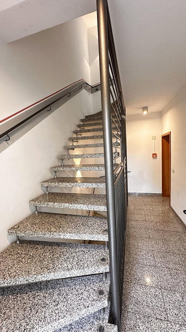 Pronájem bytu 2+kk 53 m², Einsteinstr 15, Heidenau, Sasko Pronájem bytu 2+kk 53 m², Einsteinstr 15, Heidenau, Sasko
