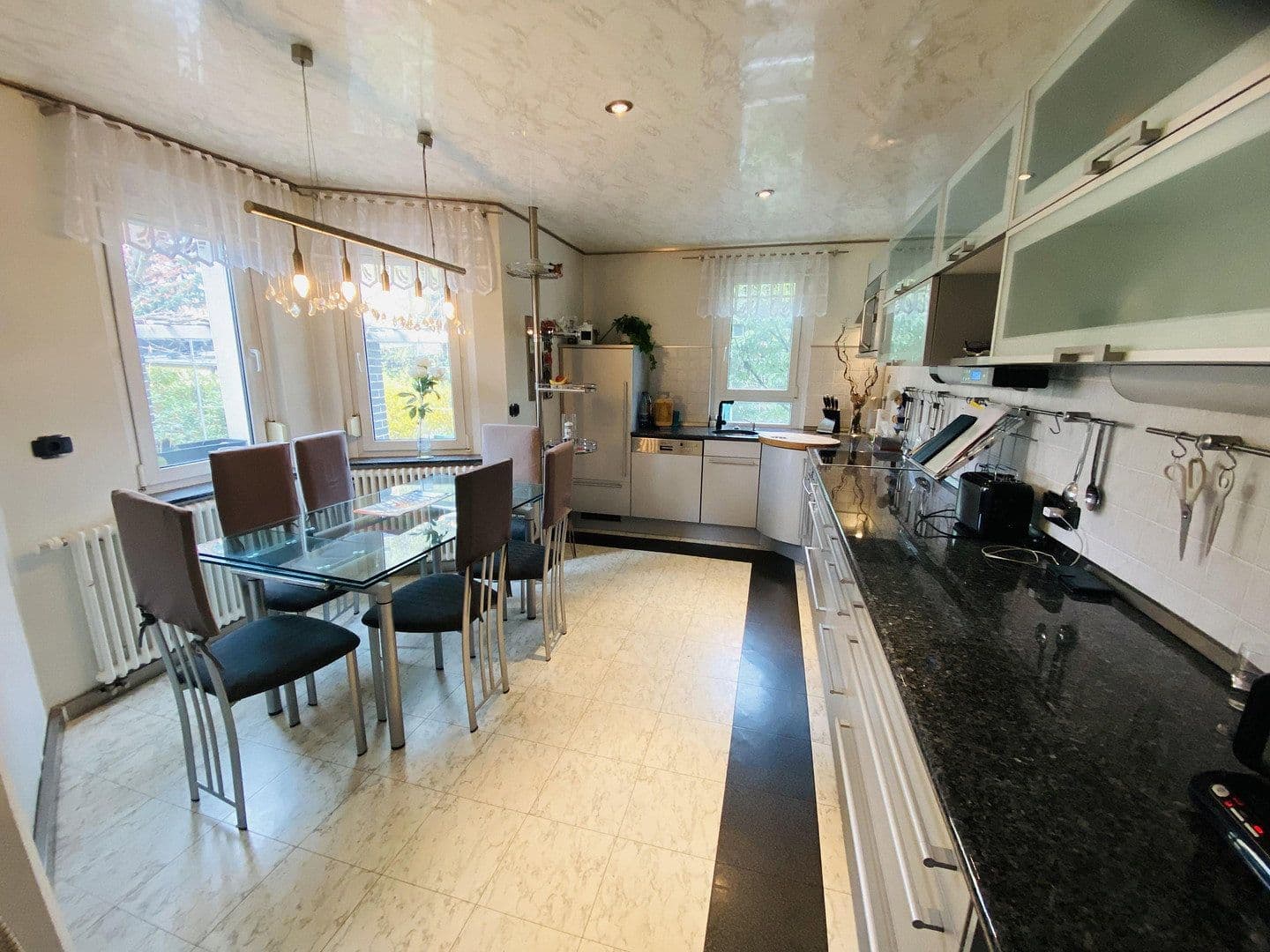 Prodej domu 130 m², pozemek 300 m², Saarlouiser Straße 4, Leipzig, Sasko Prodej domu 130 m², pozemek 300 m², Saarlouiser Straße 4, Leipzig, Sasko