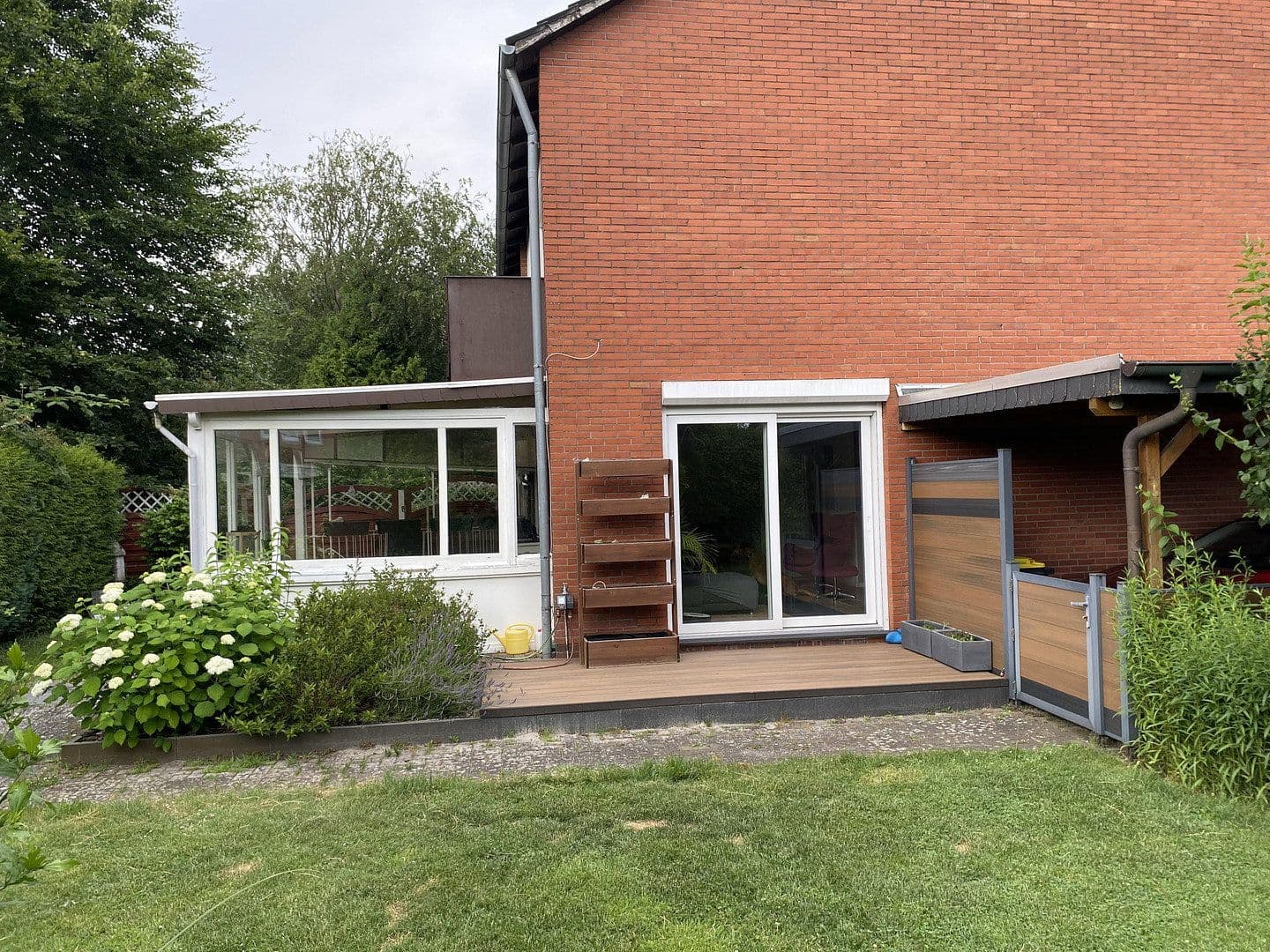 Prodej domu 100 m², pozemek 284 m², Wardenburg, Dolní Sasko Prodej domu 100 m², pozemek 284 m², Wardenburg, Dolní Sasko