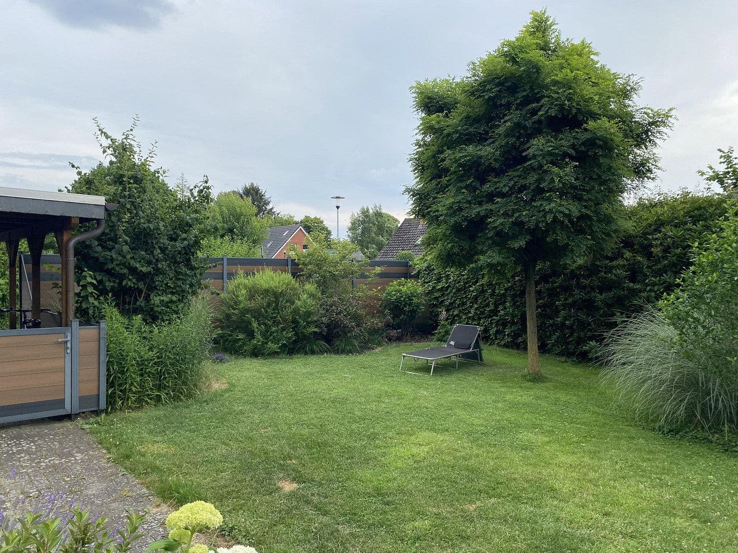 Prodej domu 100 m², pozemek 284 m², Wardenburg, Dolní Sasko Prodej domu 100 m², pozemek 284 m², Wardenburg, Dolní Sasko