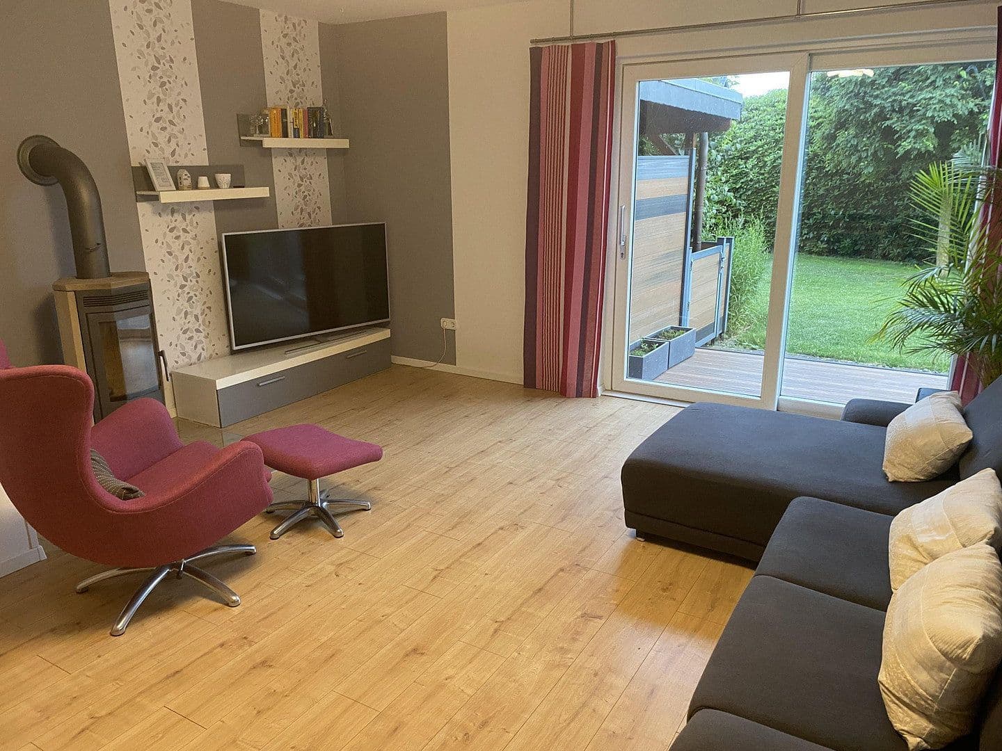 Prodej domu 100 m², pozemek 284 m², Wardenburg, Dolní Sasko Prodej domu 100 m², pozemek 284 m², Wardenburg, Dolní Sasko