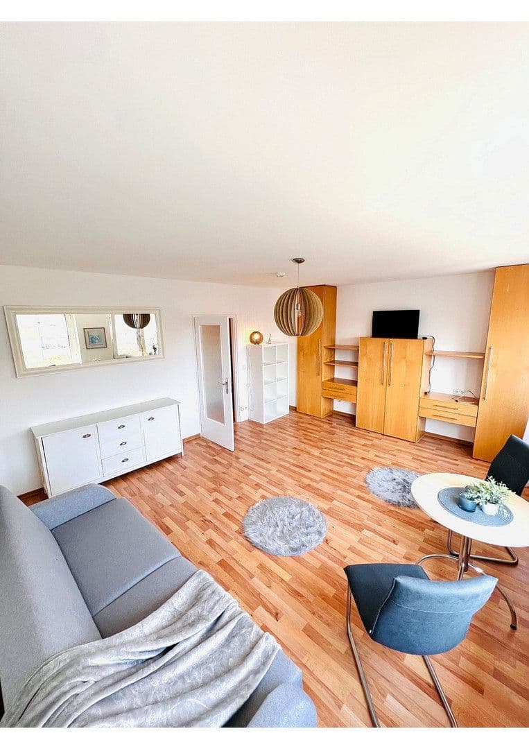 Pronájem bytu 1+1 33 m², Bayreuther Straße 17, Nürnberg, Bavorsko Pronájem bytu 1+1 33 m², Bayreuther Straße 17, Nürnberg, Bavorsko