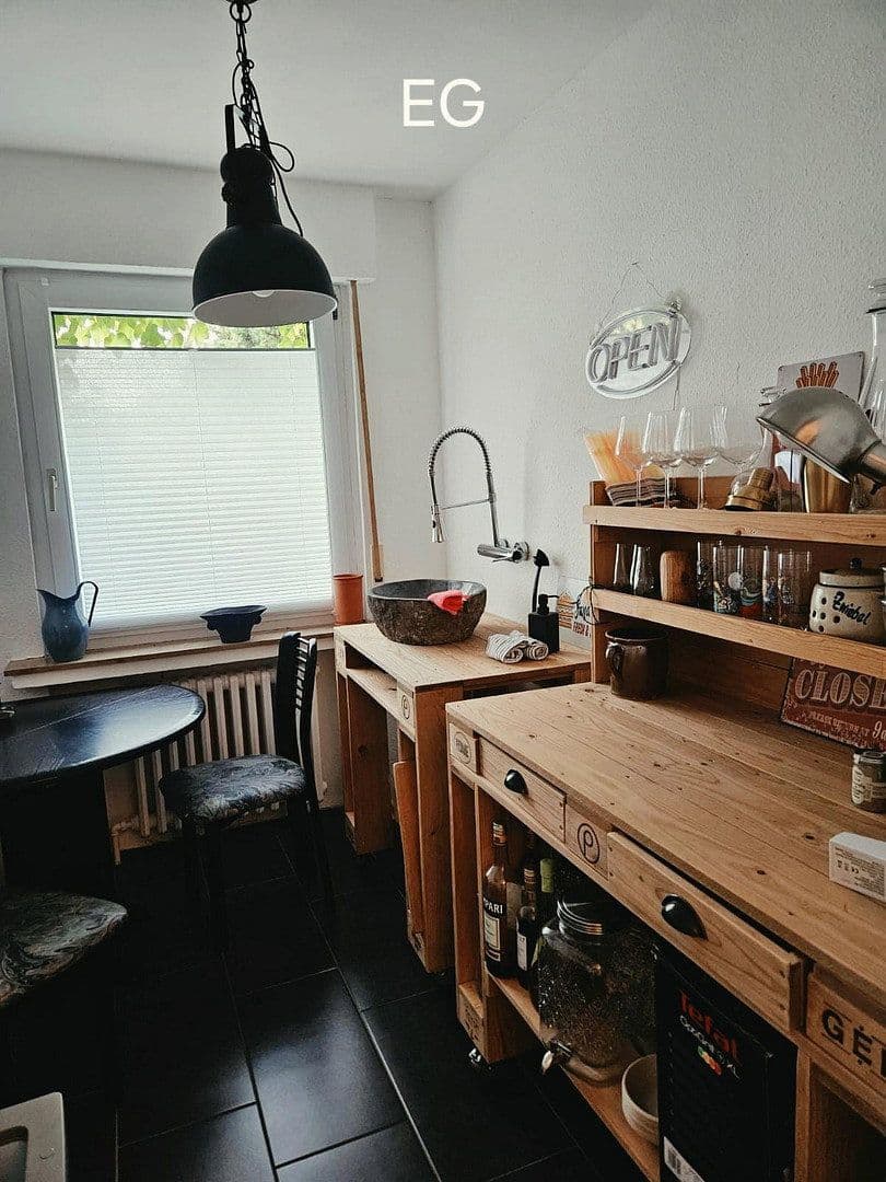 Prodej domu 182 m², pozemek 473 m², Köln-Auweiler, Severní Porýní-Vestfálsko Prodej domu 182 m², pozemek 473 m², Köln-Auweiler, Severní Porýní-Vestfálsko