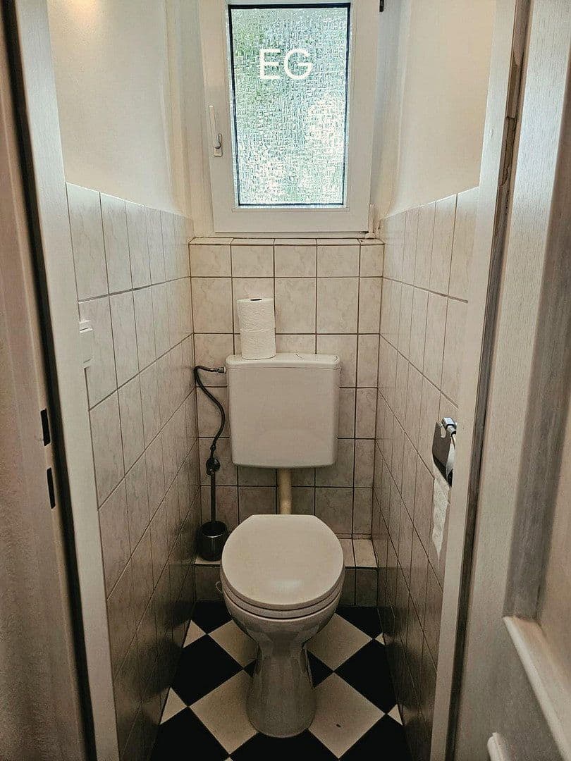 Prodej domu 182 m², pozemek 473 m², Köln-Auweiler, Severní Porýní-Vestfálsko Prodej domu 182 m², pozemek 473 m², Köln-Auweiler, Severní Porýní-Vestfálsko