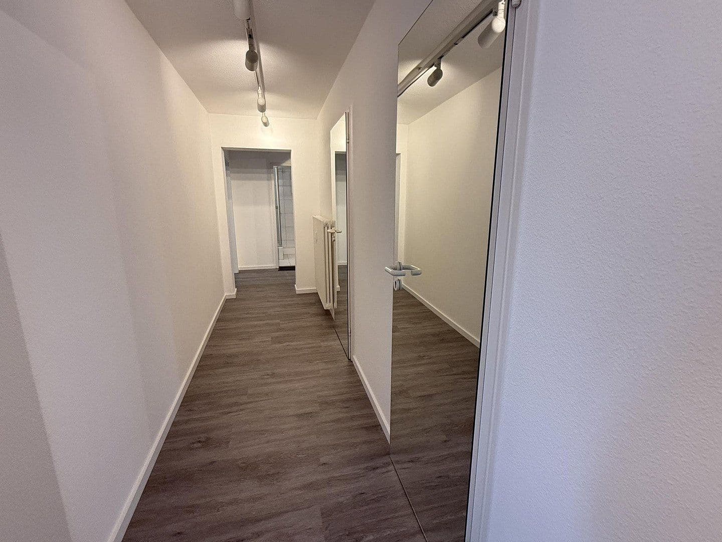 Pronájem bytu 2+1 73 m², Leverkusen, Severní Porýní-Vestfálsko Pronájem bytu 2+1 73 m², Leverkusen, Severní Porýní-Vestfálsko