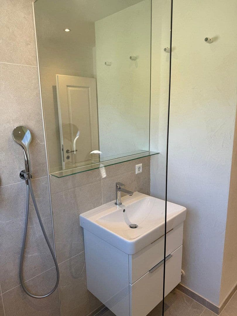 Pronájem bytu 3+1 76 m², Traubenstraße 10, Stuttgart West, Bádensko-Württembersko Pronájem bytu 3+1 76 m², Traubenstraße 10, Stuttgart West, Bádensko-Württembersko
