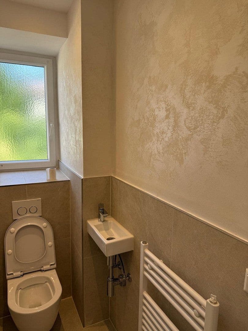 Pronájem bytu 3+1 76 m², Traubenstraße 10, Stuttgart West, Bádensko-Württembersko Pronájem bytu 3+1 76 m², Traubenstraße 10, Stuttgart West, Bádensko-Württembersko
