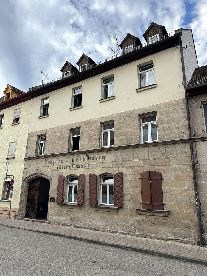 Pronájem bytu 2+1 40 m², Vierzigmannstrasse 15, Erlangen, Bavorsko Pronájem bytu 2+1 40 m², Vierzigmannstrasse 15, Erlangen, Bavorsko