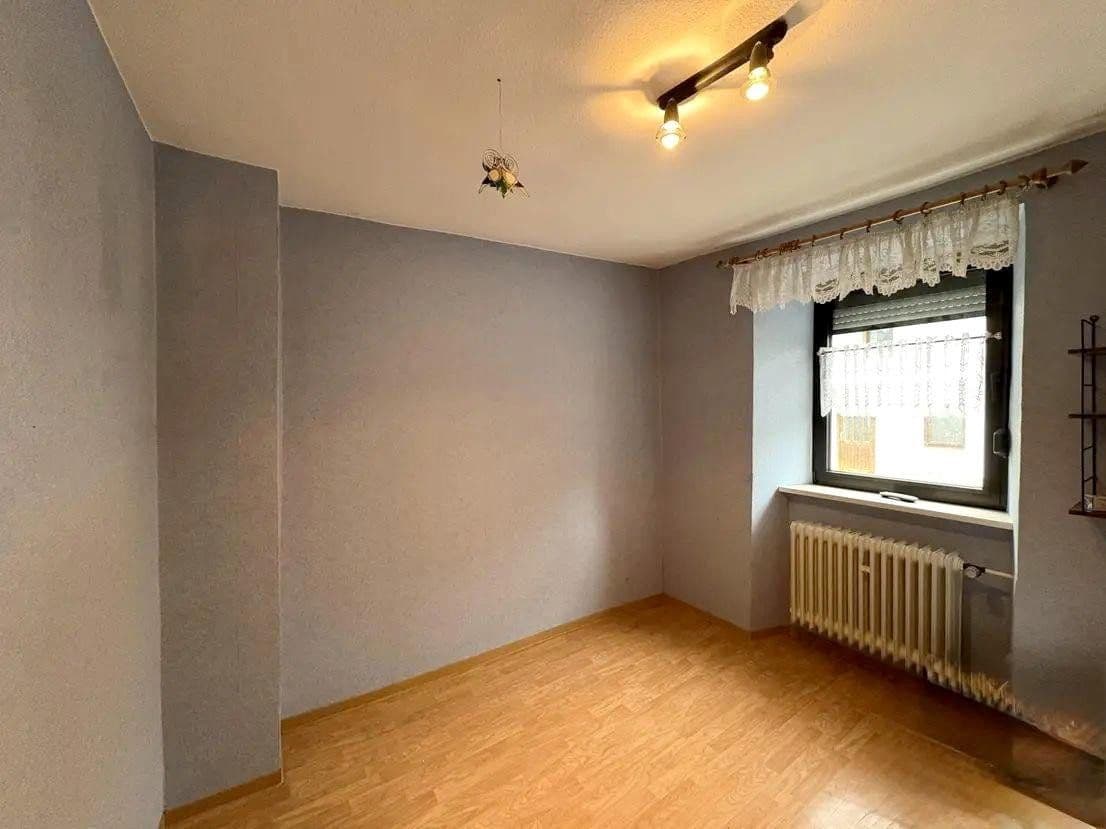 Prodej domu 172 m², pozemek 1.234 m², Hunsrückstraße 2, Horath, Porýní-Falc Prodej domu 172 m², pozemek 1.234 m², Hunsrückstraße 2, Horath, Porýní-Falc