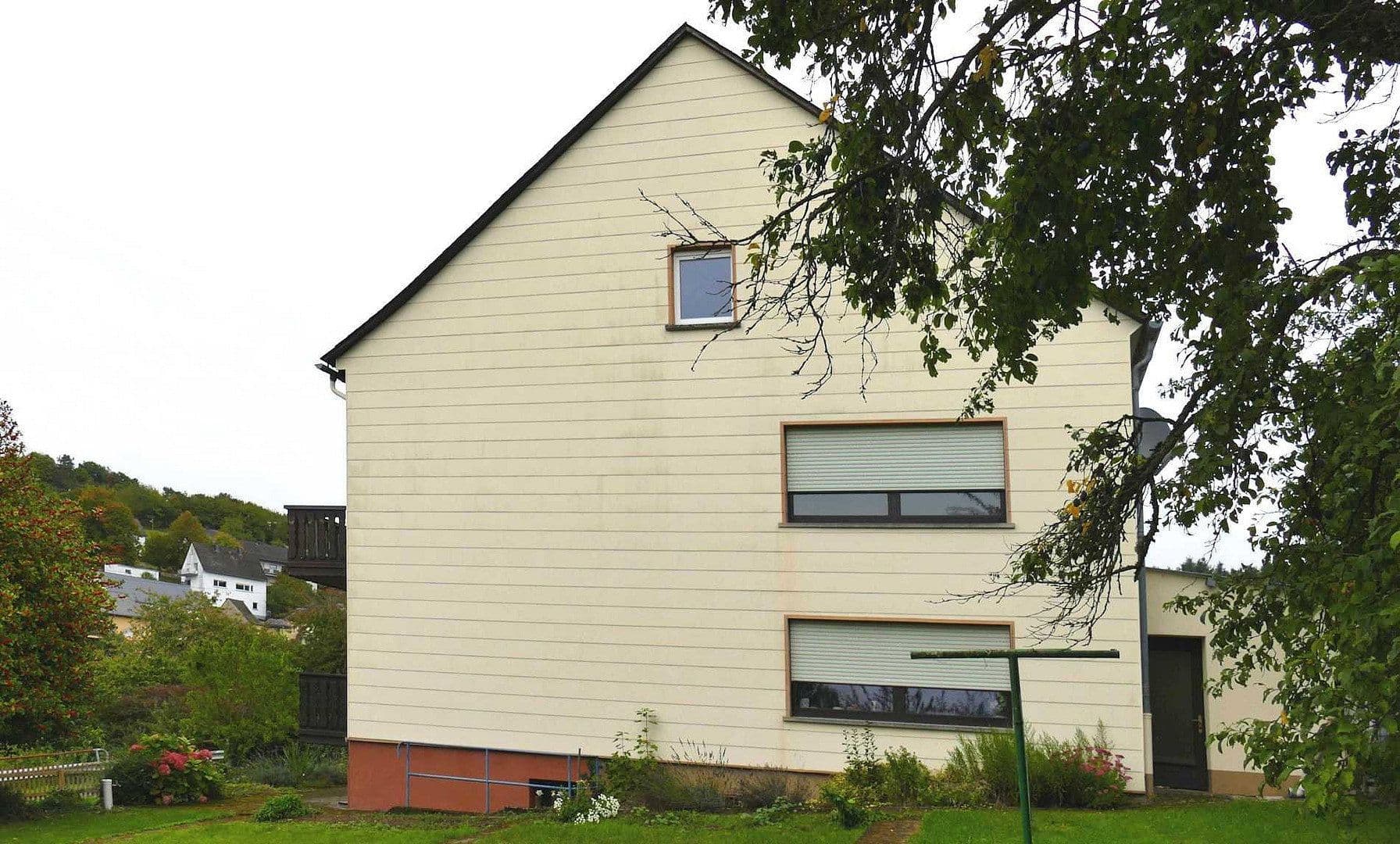 Prodej domu 172 m², pozemek 1.234 m², Hunsrückstraße 2, Horath, Porýní-Falc Prodej domu 172 m², pozemek 1.234 m², Hunsrückstraße 2, Horath, Porýní-Falc