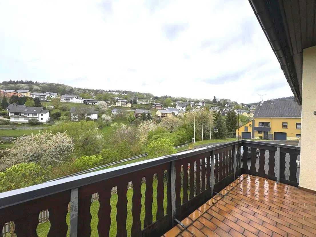 Prodej domu 172 m², pozemek 1.234 m², Hunsrückstraße 2, Horath, Porýní-Falc Prodej domu 172 m², pozemek 1.234 m², Hunsrückstraße 2, Horath, Porýní-Falc