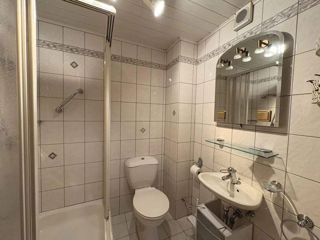 Prodej domu 172 m², pozemek 1.234 m², Hunsrückstraße 2, Horath, Porýní-Falc Prodej domu 172 m², pozemek 1.234 m², Hunsrückstraße 2, Horath, Porýní-Falc